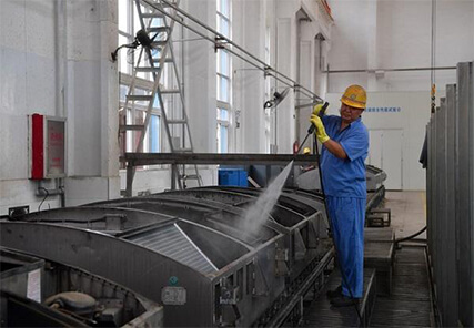 如何提高热水高压清洗机的清洗效率