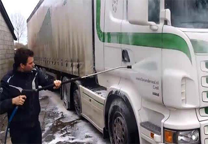 蒸汽洗车机的广泛应用